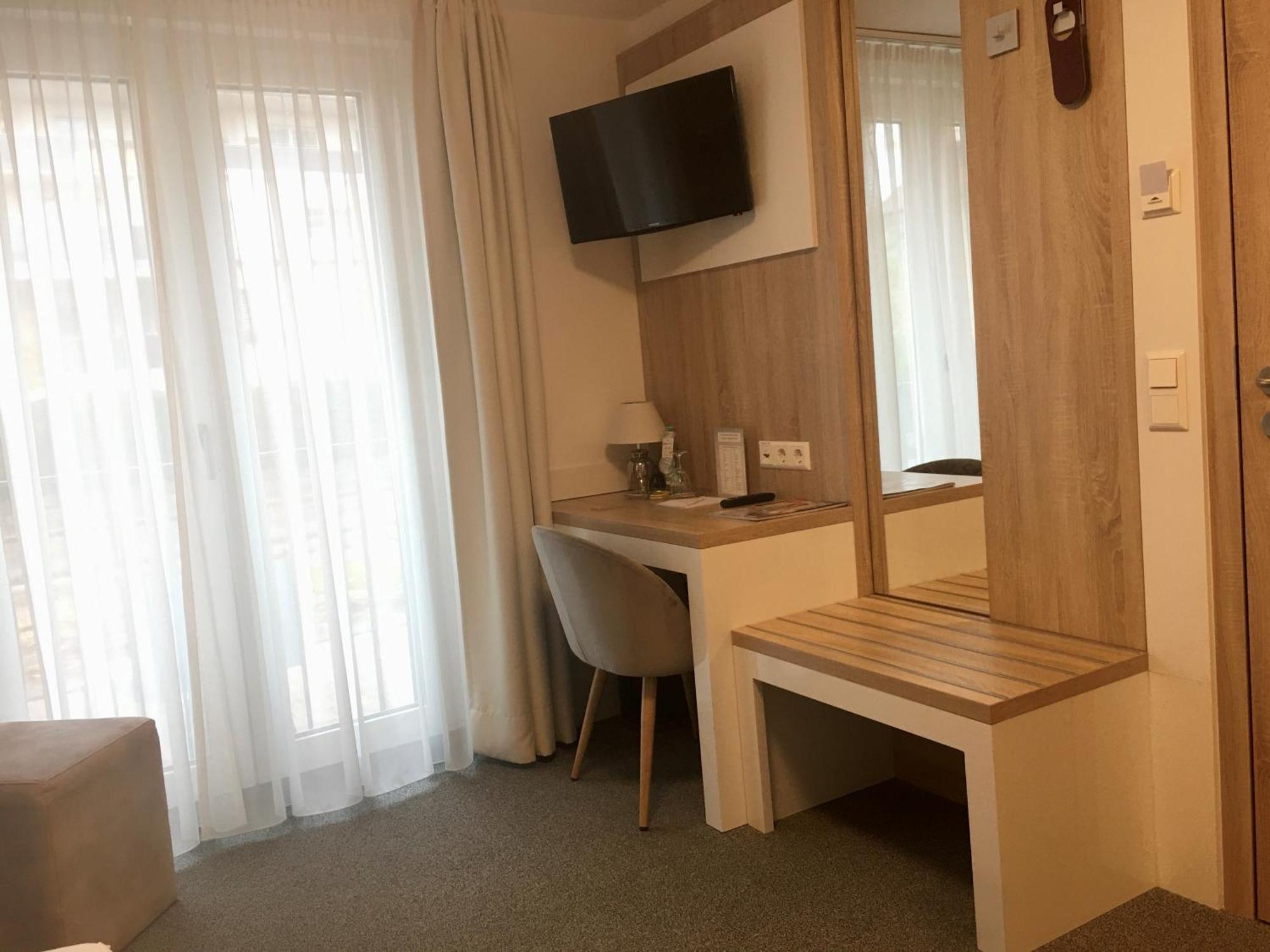 Hotel Und Pension Seereich Линдау Номер фото